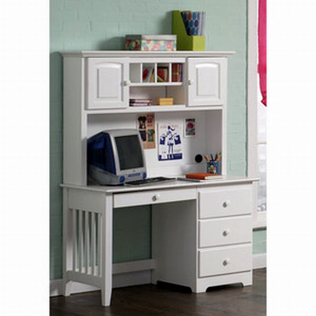 Atlantic Furniture Windsor Eco-Friendly Desk & Hutch, White