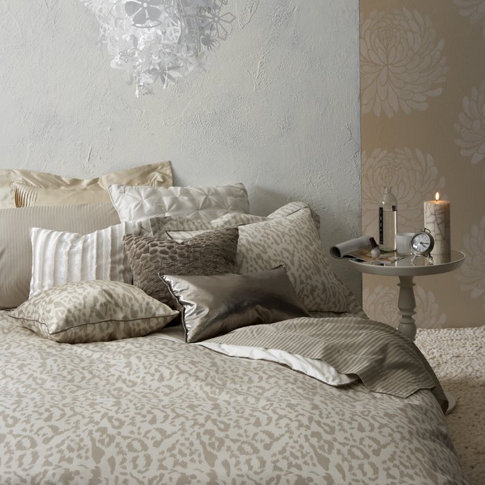 Sabrina Ivory Full/Queen Duvet Set ~ Sale!
